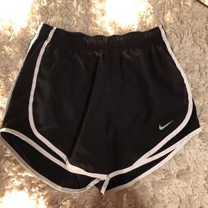Black nike shorts